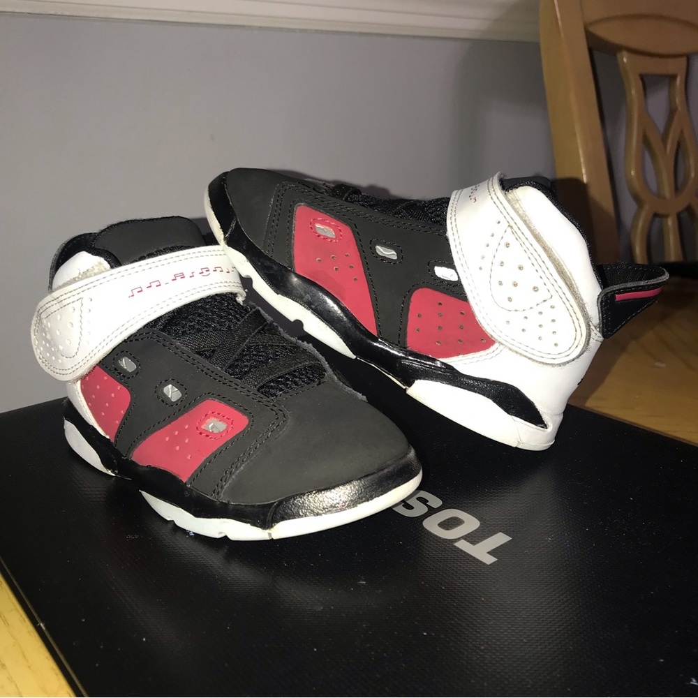 Jordan 6-17-23 (td) black carmine toddler size‎ 9C